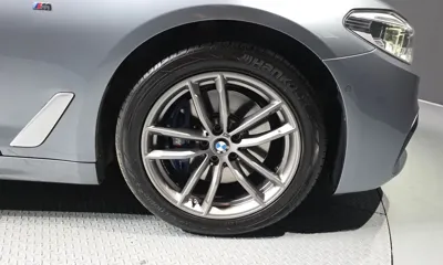 BMW 5-Series 2018, 61083 км, за 14236.49 USD