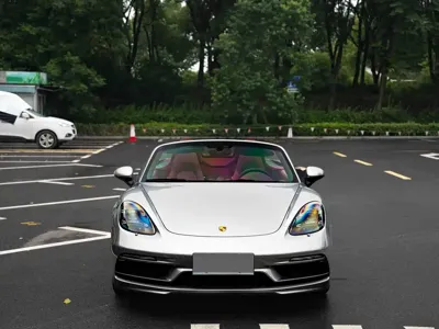 Porsche 718 2022, 15000 км, за 63062.61 USD