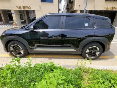 Kia EV3 2025, 8600 км, за 8874.89 USD
