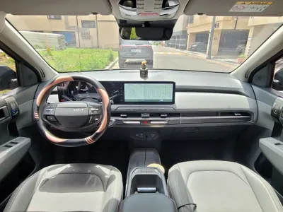 Kia EV3 2025, 8600 км, за 8874.89 USD - фото 7
