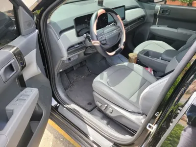 Kia EV3 2025, 8600 км, за 8874.89 USD - фото 9