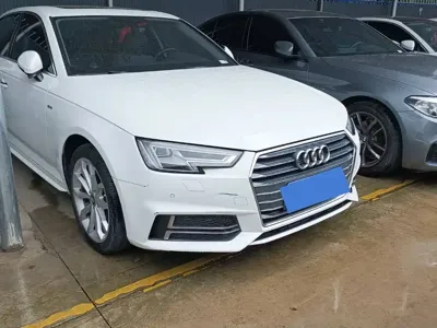 Audi A4L 2017, 114700 км, за 11738.8 USD