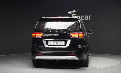 Kia Canival 2016, 87610 км, за 8320.87 USD