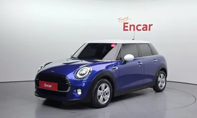 MINI Cooper · 2019 год