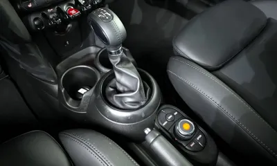 MINI Cooper 2019, 27747 км, за 10174.61 USD - фото 9