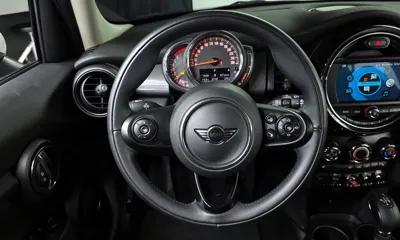MINI Cooper 2019, 27747 км, за 10174.61 USD - фото 16