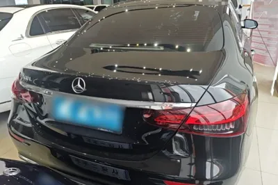 Mercedes-Benz E-Class 2021, 87000 км, за 36865 USD