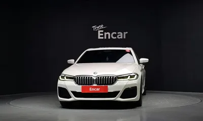 BMW 5-Series 2023, 38169 км, за 33044.71 USD
