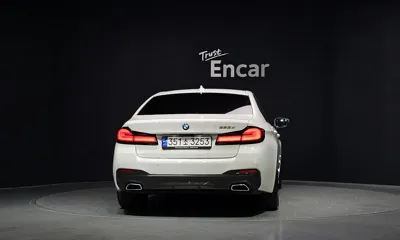 BMW 5-Series 2023, 38169 км, за 33044.71 USD