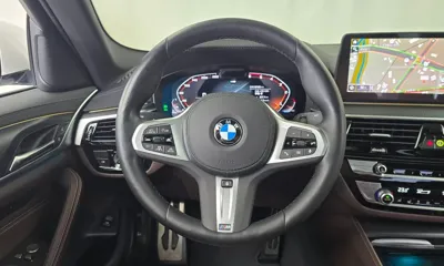 BMW 5-Series 2023, 38169 км, за 32814.76 USD - фото 12
