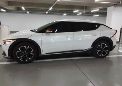 Kia EV6 2022, 53865 км, за 4527.72 USD