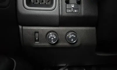 ChevroletGMDaewoo Colorado 2022, 61093 км, за 14506.91 USD - фото 18