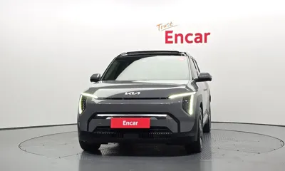 Kia EV3 2025, 7760 км, за 27296.43 USD