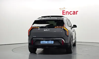 Kia EV3 2025, 7760 км, за 27296.43 USD