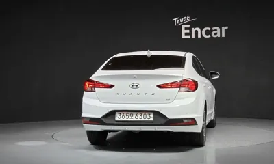 Hyundai Avante 2020, 123532 км, за 7417.62 USD