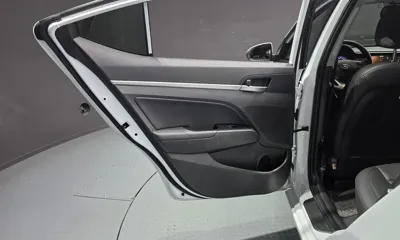 Hyundai Avante 2020, 123532 км, за 7361.57 USD - фото 25