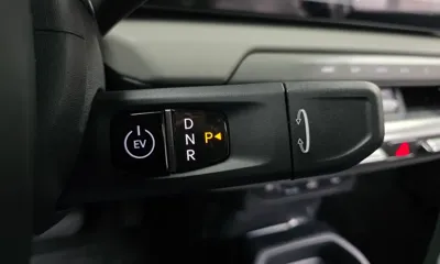 Kia EV4 2026, 12813 км, за 25027.62 USD - фото 9