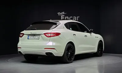 Maserati Levante 2017, 118189 км, за 14955.78 USD