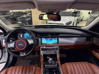 Jaguar XF 2018, 122727 км, за 7947.89 USD - фото 8