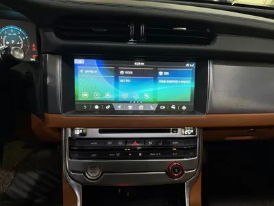 Jaguar XF 2018, 122727 км, за 7947.89 USD - фото 11