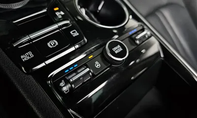 Kia K5 2022, 110035 км, за 11356.18 USD - фото 27