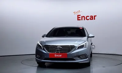 Hyundai Sonata 2015, 163119 км, за 5842.2 USD