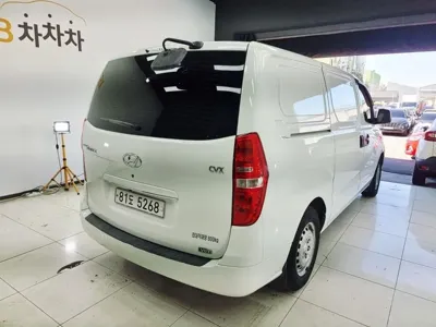 Hyundai Starex 2011, 166233 км, за 4294.68 USD