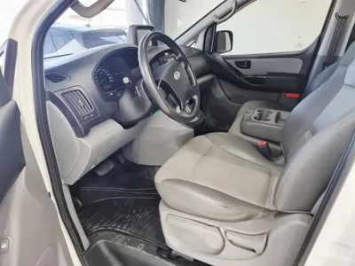 Hyundai Starex 2011, 166233 км, за 4294.68 USD - фото 9