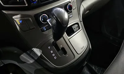 Hyundai Starex 2019, 92862 км, за 9481.33 USD - фото 9