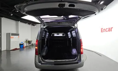 Hyundai Starex 2019, 92862 км, за 9481.33 USD - фото 20