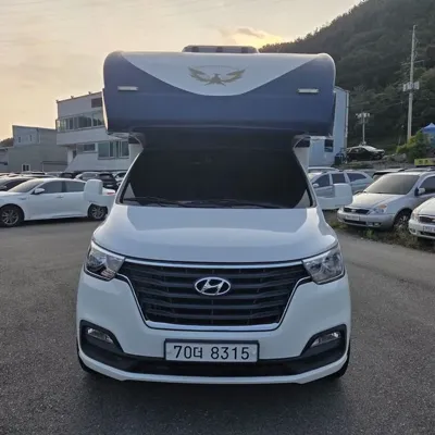 Hyundai Starex 2021, 19000 км, за 28586.3 USD