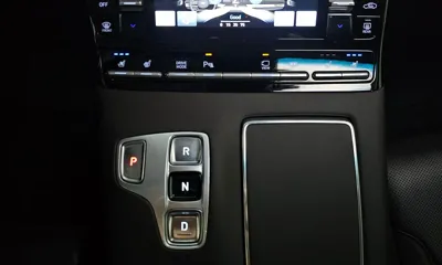 Hyundai Grandeur 2022, 40507 км, за 16286.65 USD - фото 9