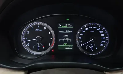 Hyundai Grandeur 2018, 148538 км, за 7811.08 USD - фото 8