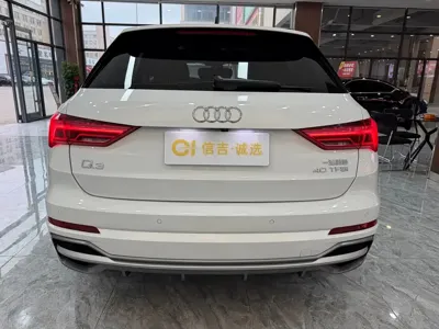 Audi Q3 2020, 82000 км, за 14419.97 USD