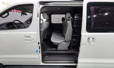 Hyundai Starex 2019, 32955 км, за 10373.31 USD - фото 11