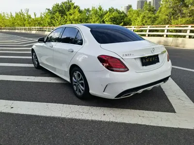 Mercedes-Benz C-Class 2014, 101000 км, за 10166.63 USD