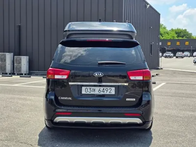 Kia Canival 2018, 192000 км, за 8008.4 USD