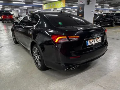 Maserati Ghibli 2021, 51000 км, за 24299.69 USD
