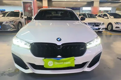 BMW 5 Series 2022, 62100 км, за 36670 USD