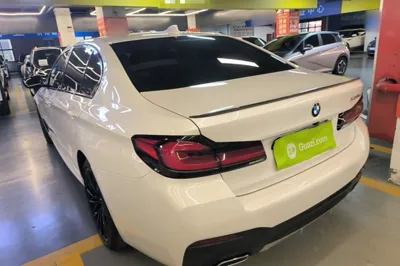 BMW 5 Series 2022, 62100 км, за 36670 USD