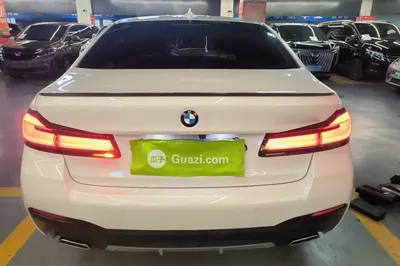 BMW 5 Series 2022, 62100 км, за 36670 USD
