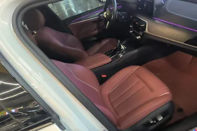 BMW 5 Series 2022, 62100 км, за 36670 USD - фото 19