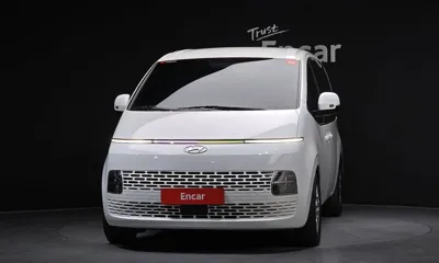 Hyundai Staria 2022, 29555 км, за 17889.69 USD