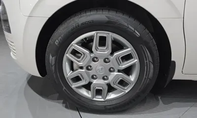 Hyundai Staria 2022, 29555 км, за 17889.69 USD