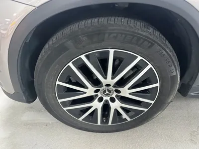 Mercedes-Benz GLC-Class 2022, 55622 км, за 28226.34 USD