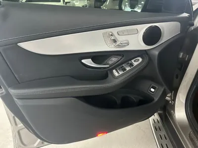 Mercedes-Benz GLC-Class 2022, 55622 км, за 28226.34 USD - фото 15