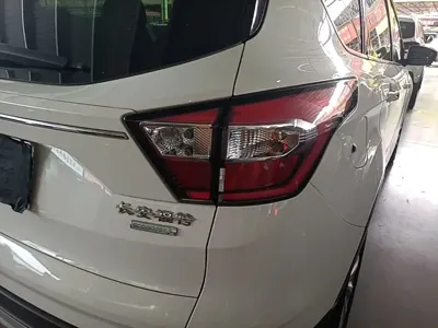Ford Kuga 2018, 119500 км, за 5972.12 USD - фото 8