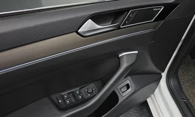 Volkswagen Arteon 2019, 91427 км, за 14331.02 USD - фото 17