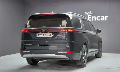 Kia Canival 2021, 113081 км, за 12806.34 USD