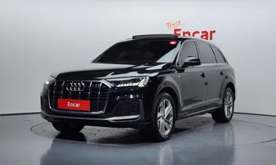 Audi Q7 · 2021 год